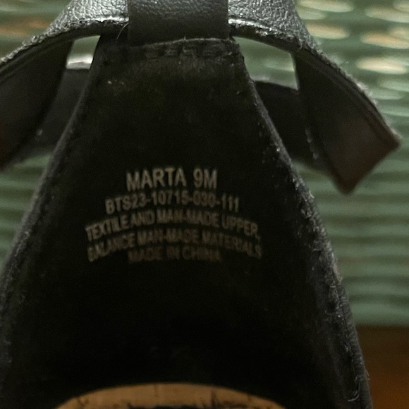 Bare Traps MARTA Women's Sandals - Picture 9 of 10